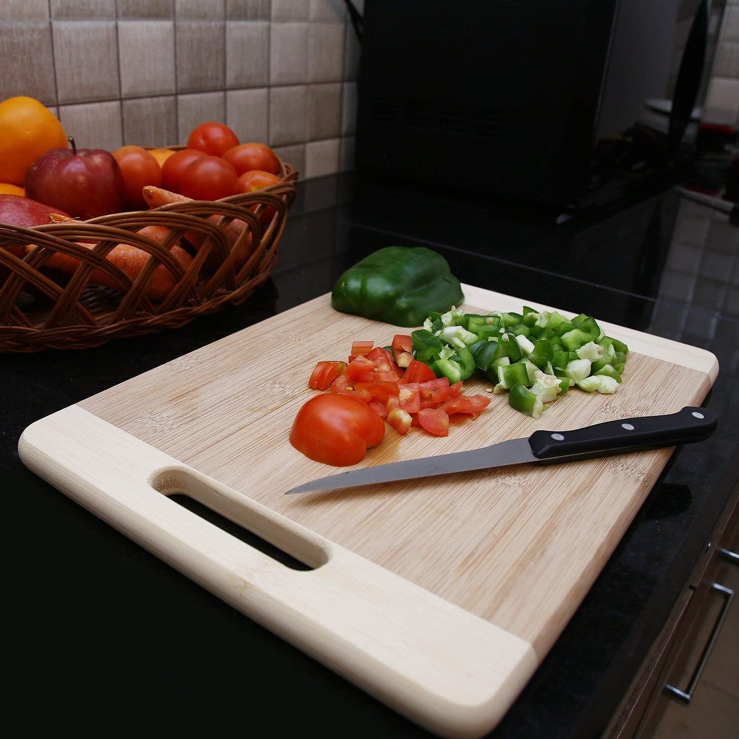 Natural Bamboo Non-Slip Cutting Board With Integrated Handle